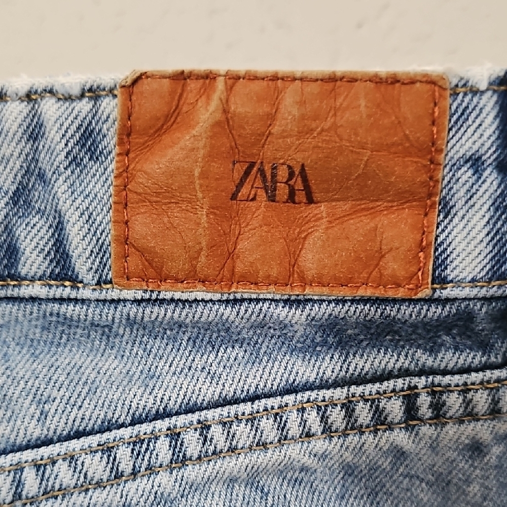 Zara Light Blue Relaxed Fit Distressed Mom Jeans Womens Size 4 High Rise - Picture 7 of 8